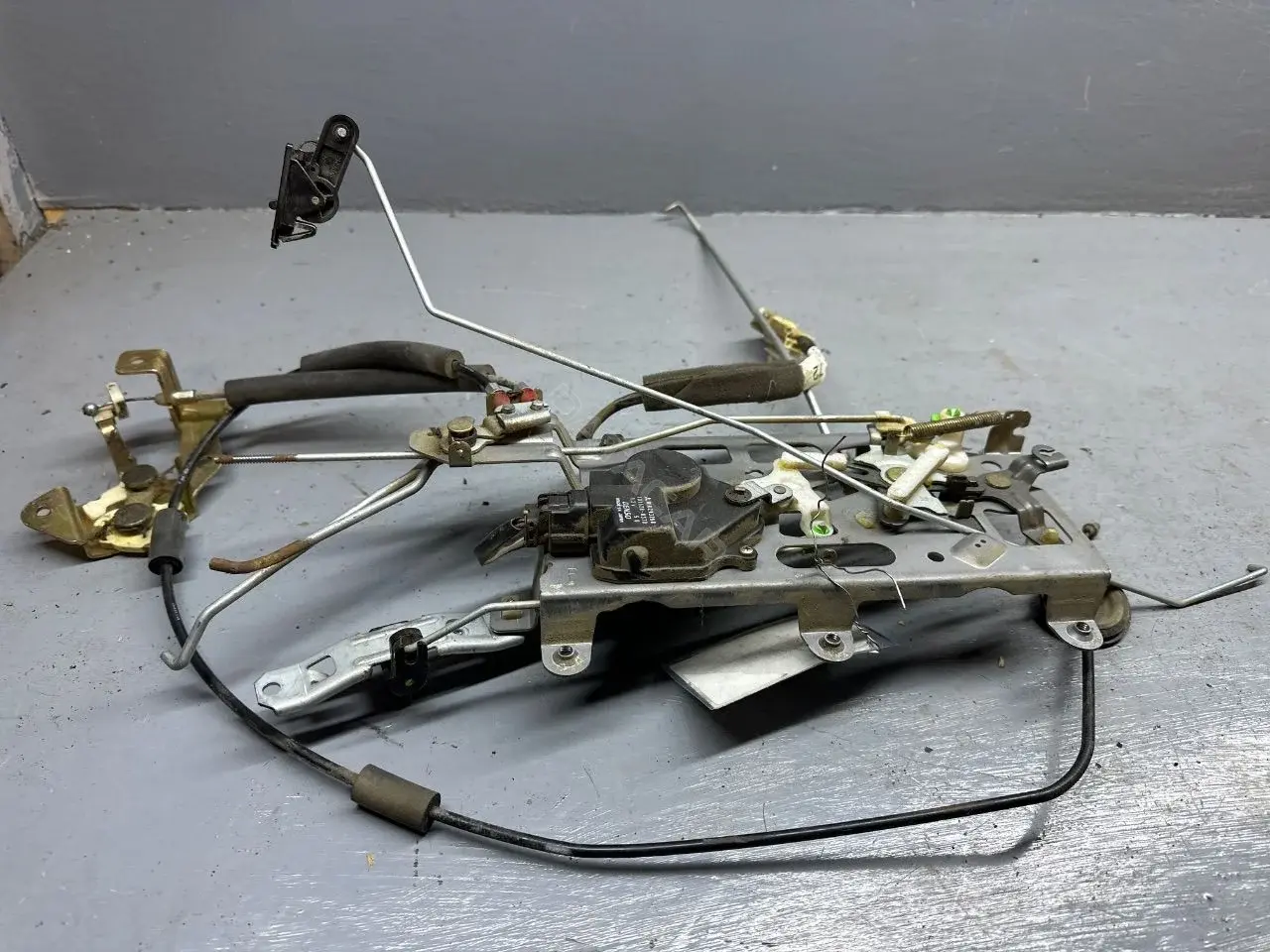 Механизм сдвижной двери MR293258, MR301172