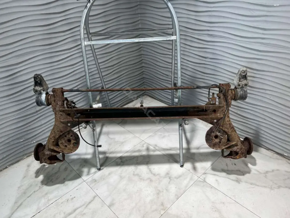 Балка подвески 8E0500051T