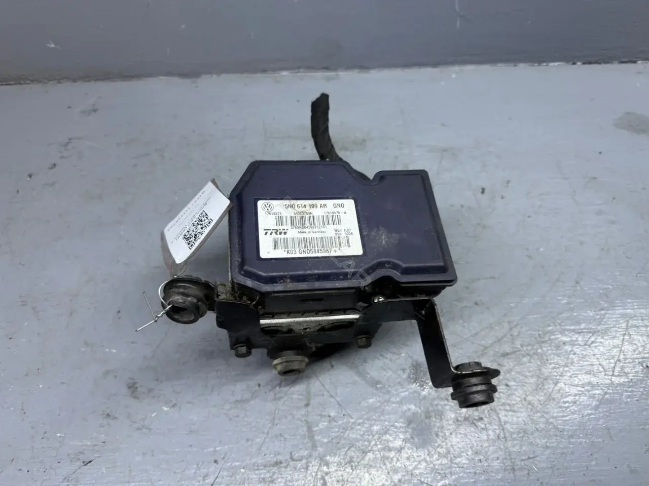 Блок управления АБС 5N0614109AR