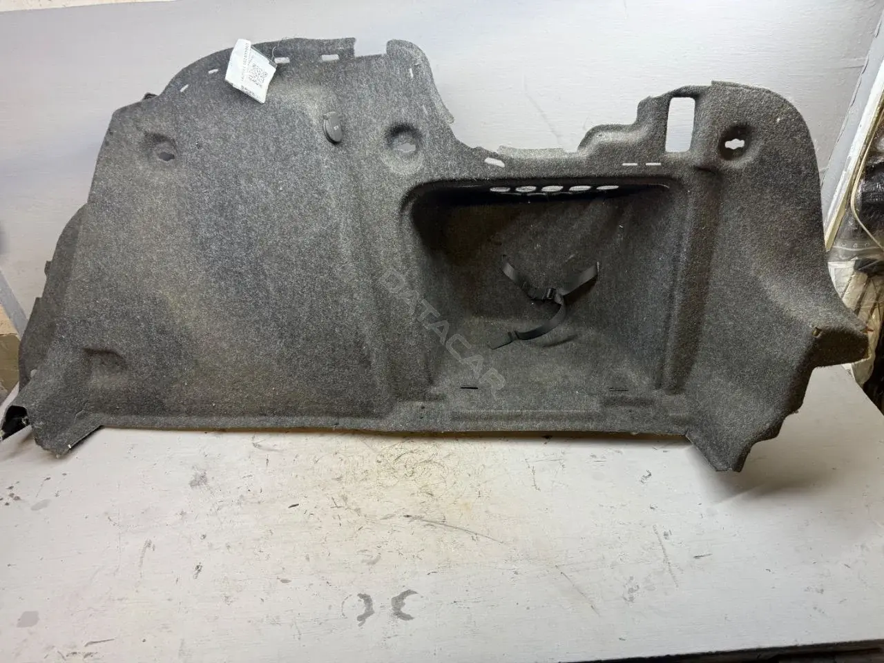 Обшивка багажника 3T5867428G