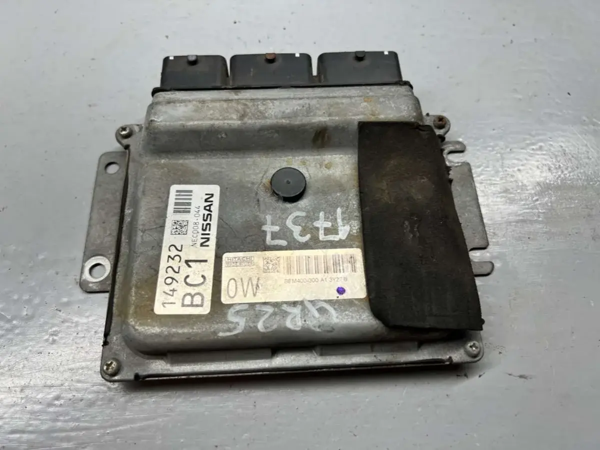 Блок управления двигателем 149232BC1, 3Y27B, BEM400-300A1