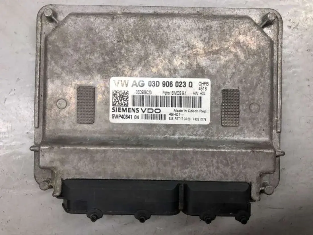 Блок управления двигателем 03D906023Q, 5WP40841, SIEMENS
