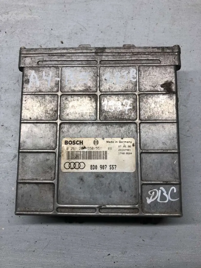 Блок управления двигателем 0261203550, 8D0907557, BOSCH