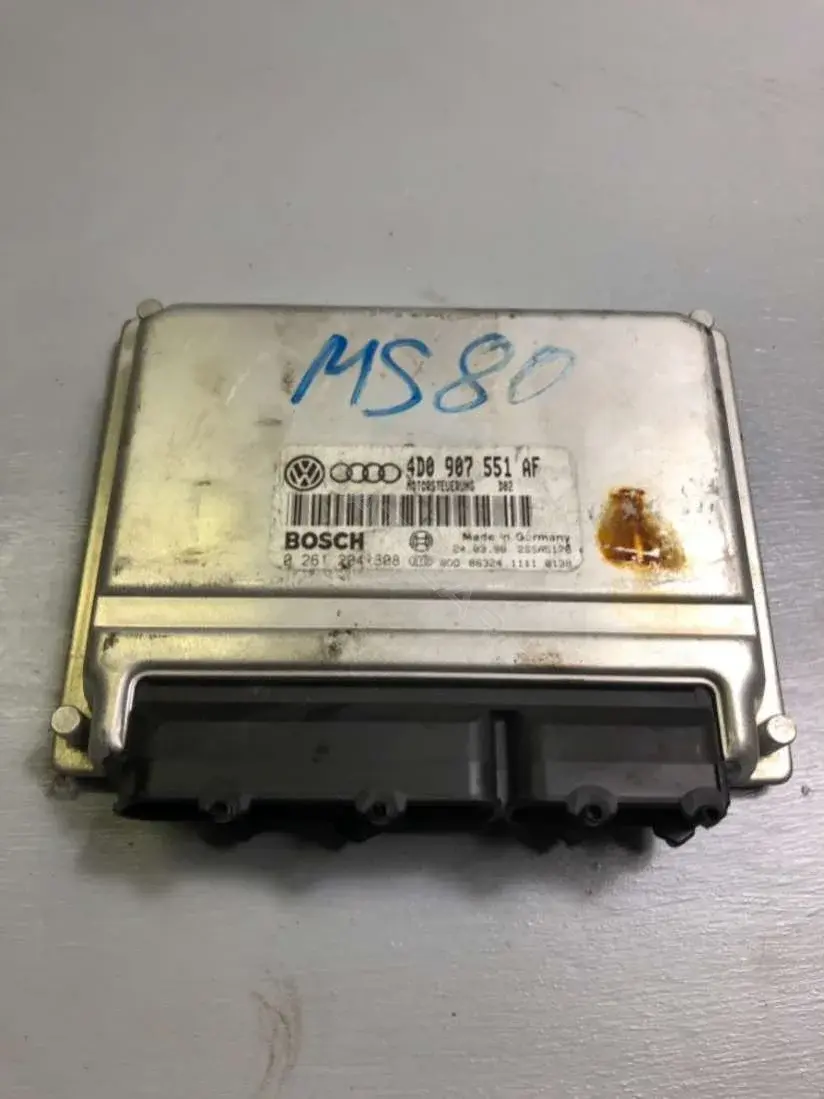 Блок управления двигателем 0261204808, 4B0907551AF, BOSCH