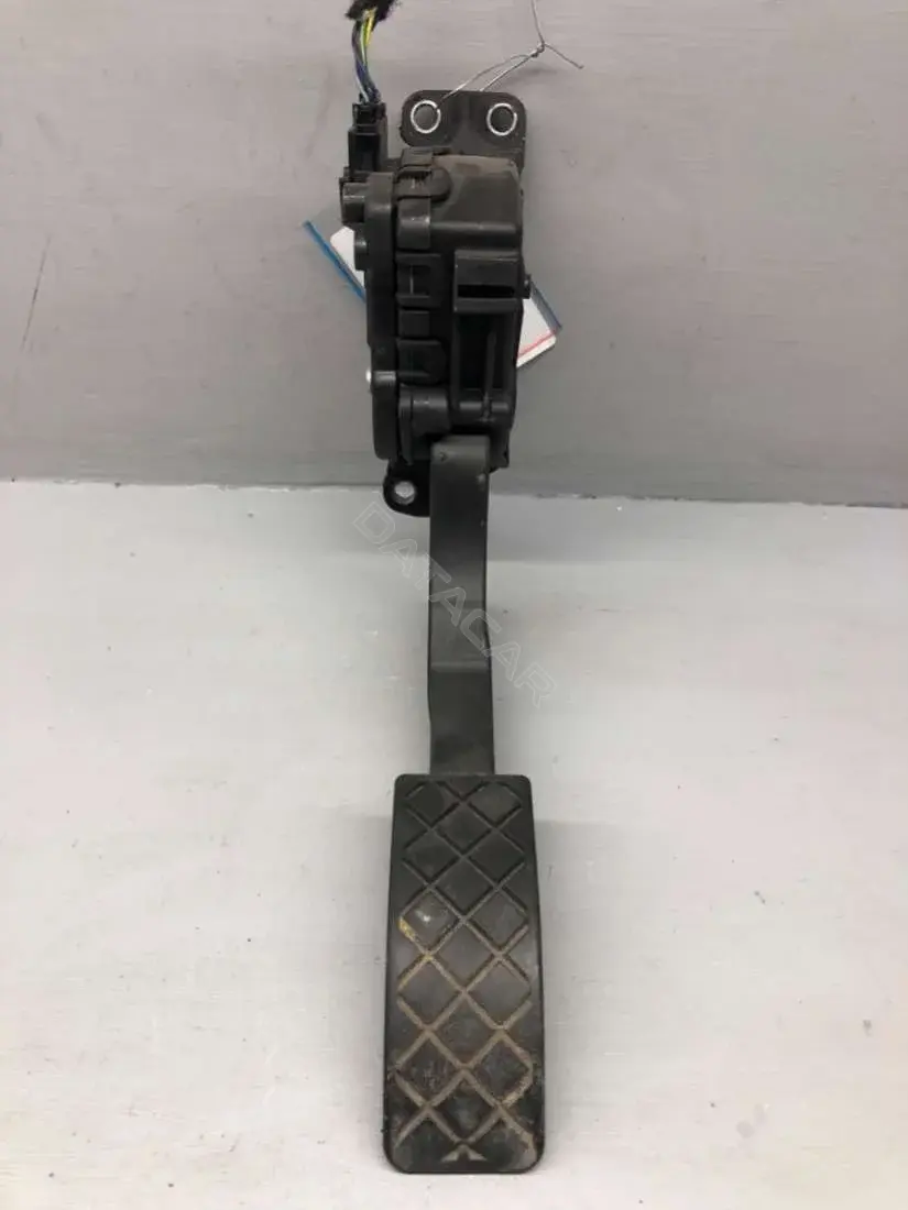 Педаль газа 6QE721503B, HELLA