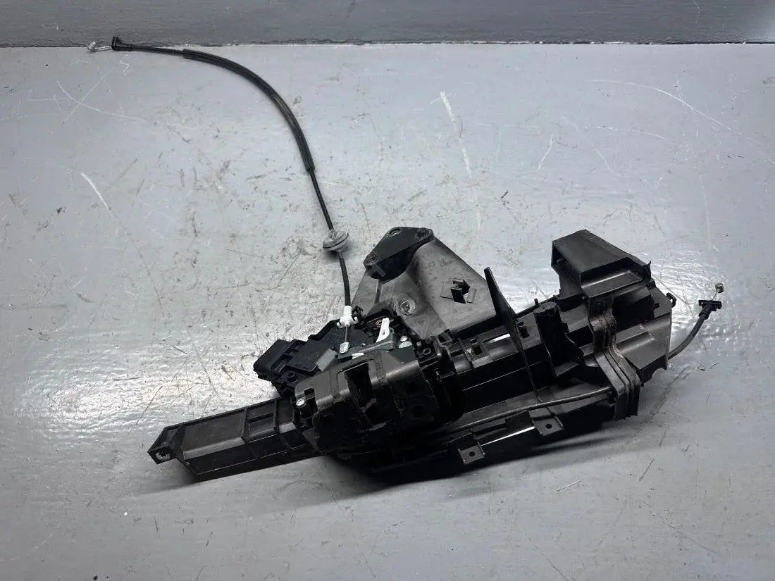 Замок двери 3M5A-R21812-AK