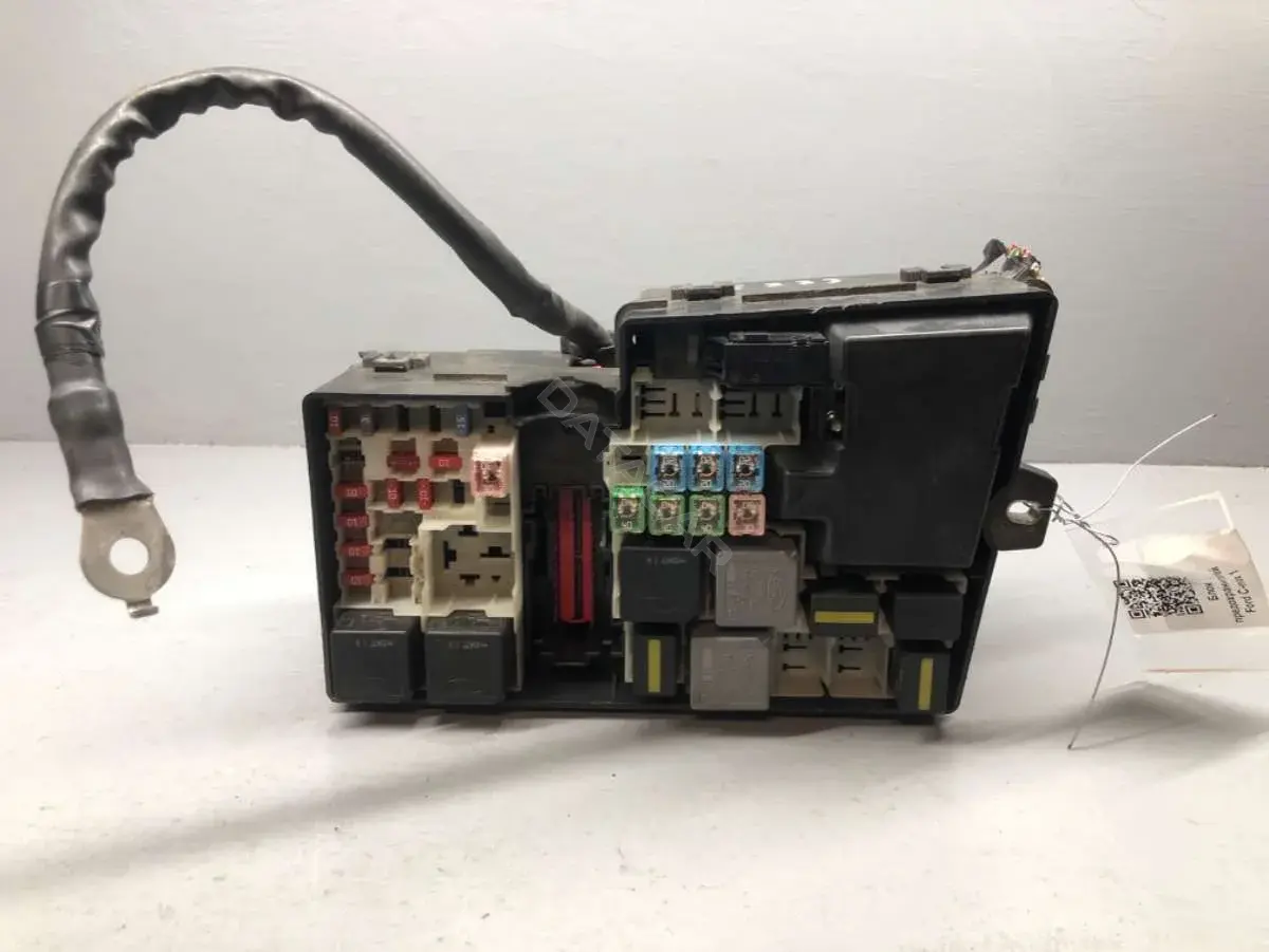 Блок предохранителей 3M5T-14A067-BB