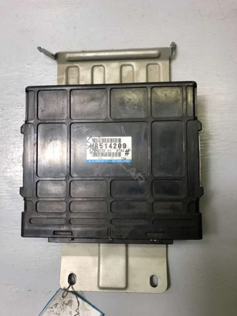 Блок управления двигателем MR514209
