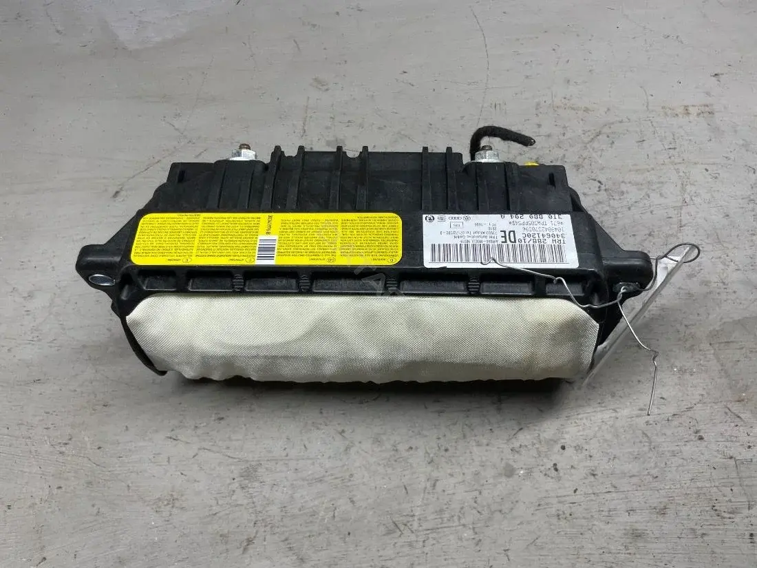 Подушка безопасности 3T0889204A