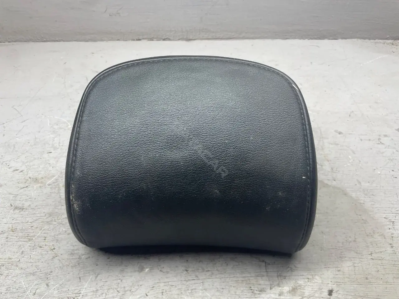 Подголовник 3T0885902S