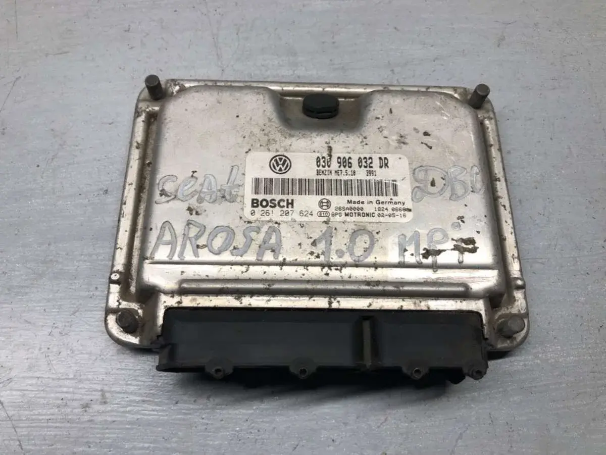 Блок управления двигателем 0261207624, 030906032DR, BOSCH