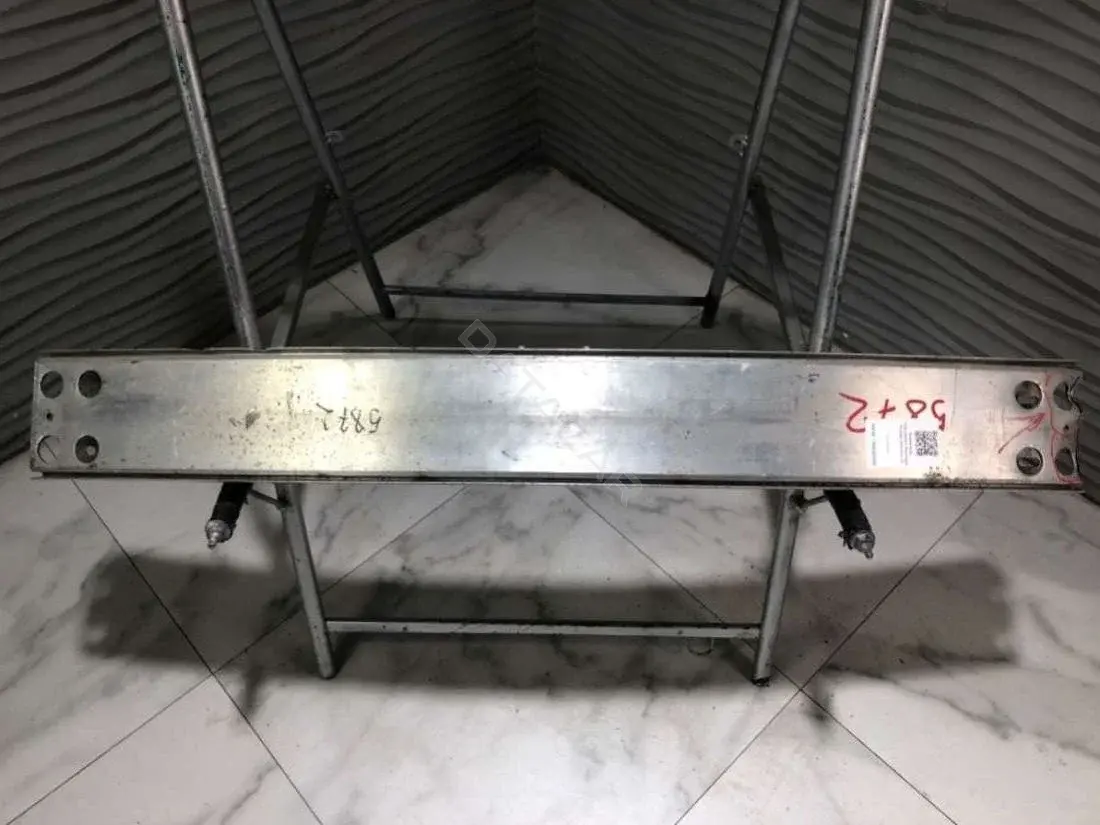 Усилитель бампера 620323TA1A