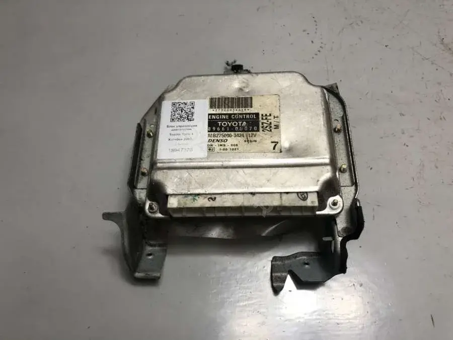 Блок управления двигателем 2SZ-FE, 89661-0D070, Denso