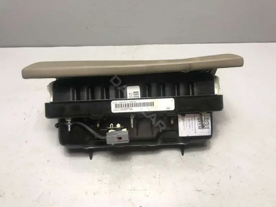 Подушка безопасности 2L2A78044A74
