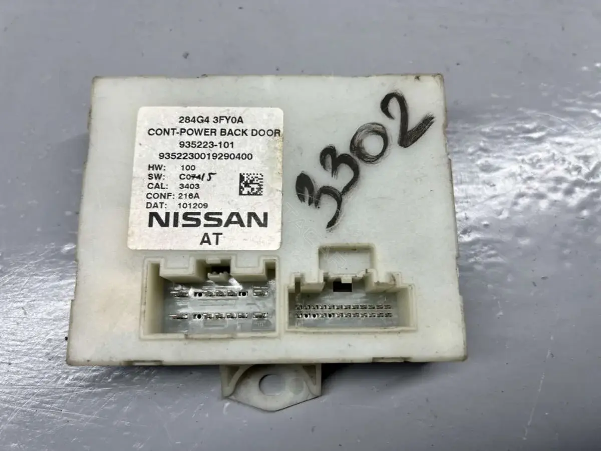 Блок управления двери 284G4-3FY0A, 935223-101