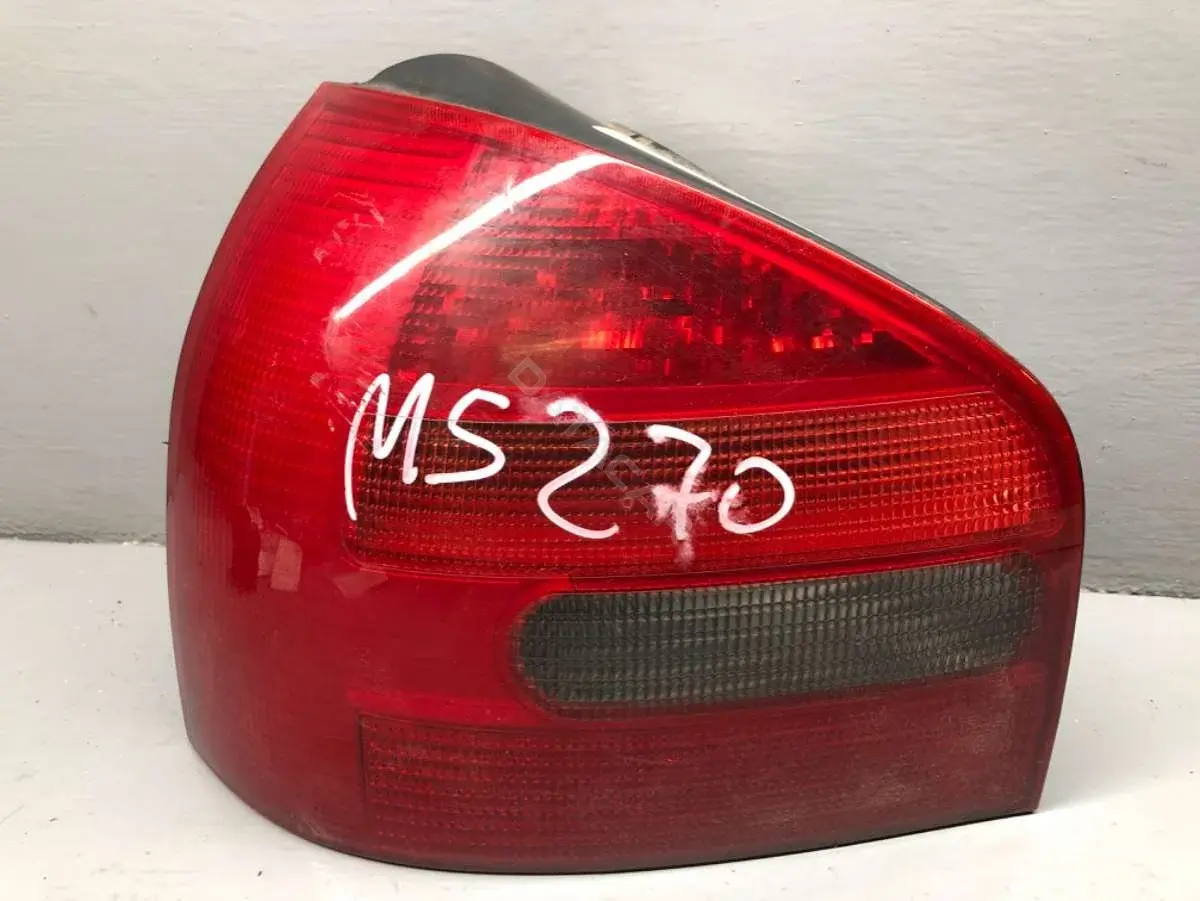 Задние фонари 8L0945095A, 8L0945257, DEPO