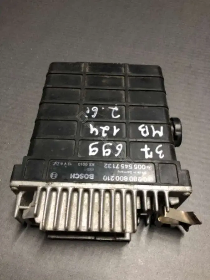 Блок управления двигателем 0280800210, A0055457132, Bosch