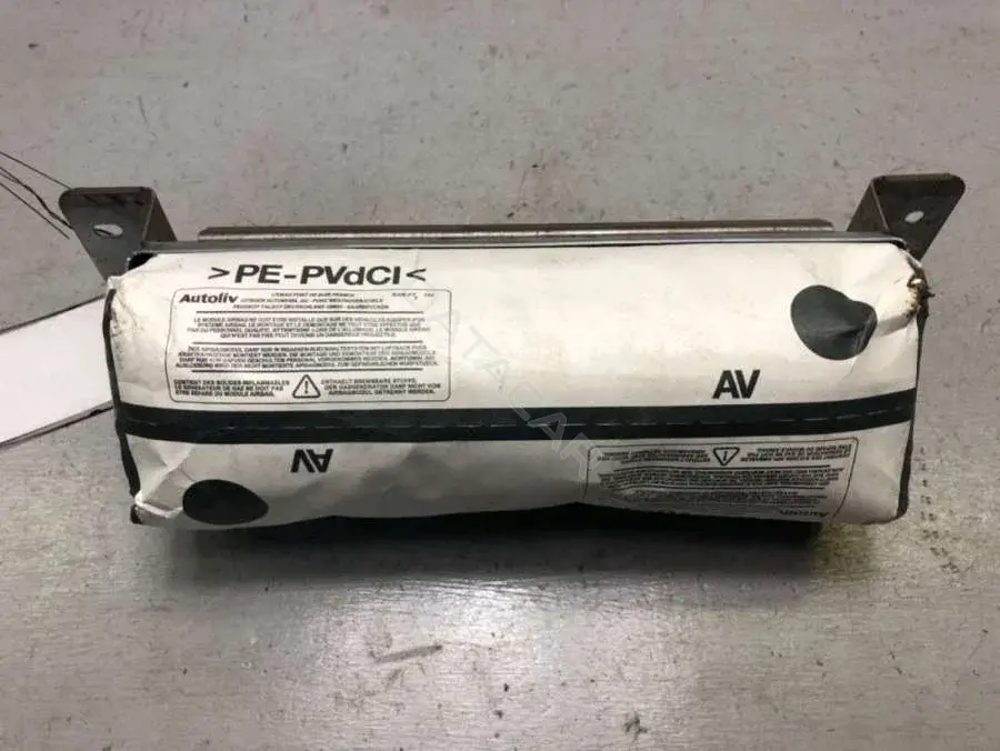 Подушка безопасности 3M51R042B84AD