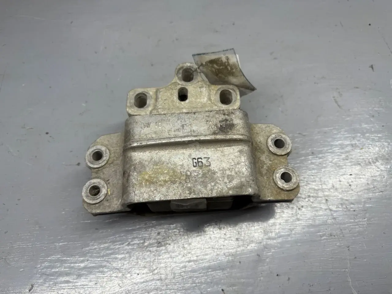 Подушка КПП 3C0199555AA
