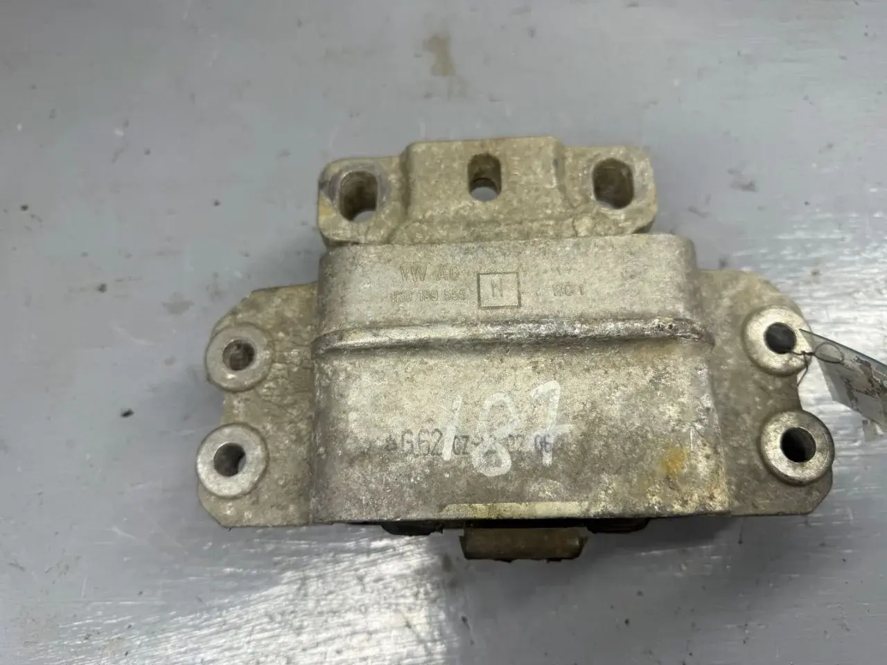 Подушка КПП 1K0199555N