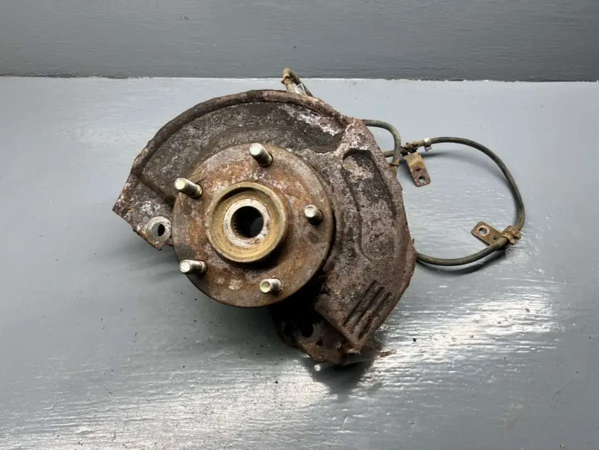 Ступица колеса MR297064, MR334386