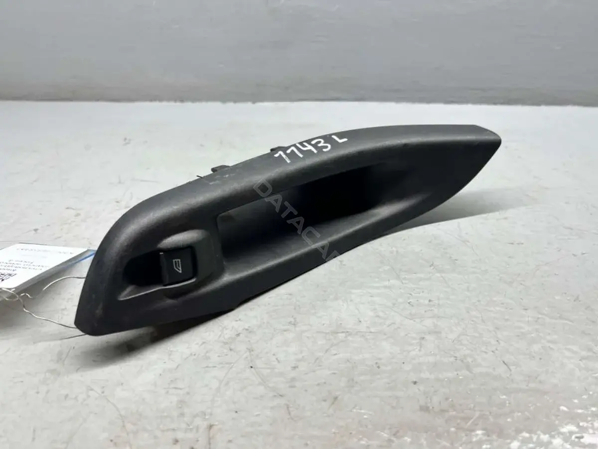 Кнопка стеклоподъемника BM51-A237W21-BBW, BM5T-14529-BA