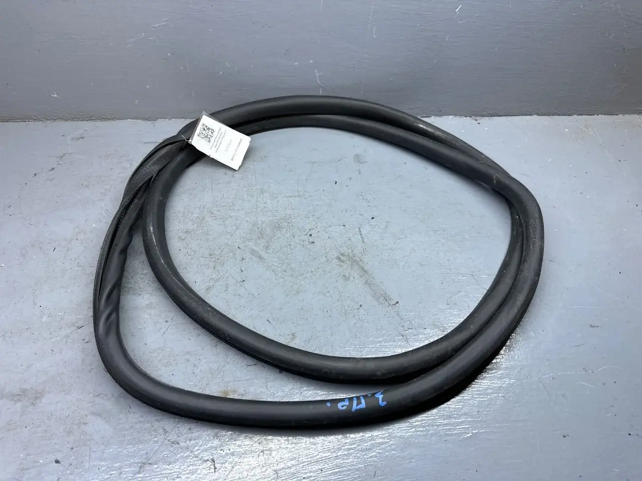 Уплотнитель двери 5N0867913