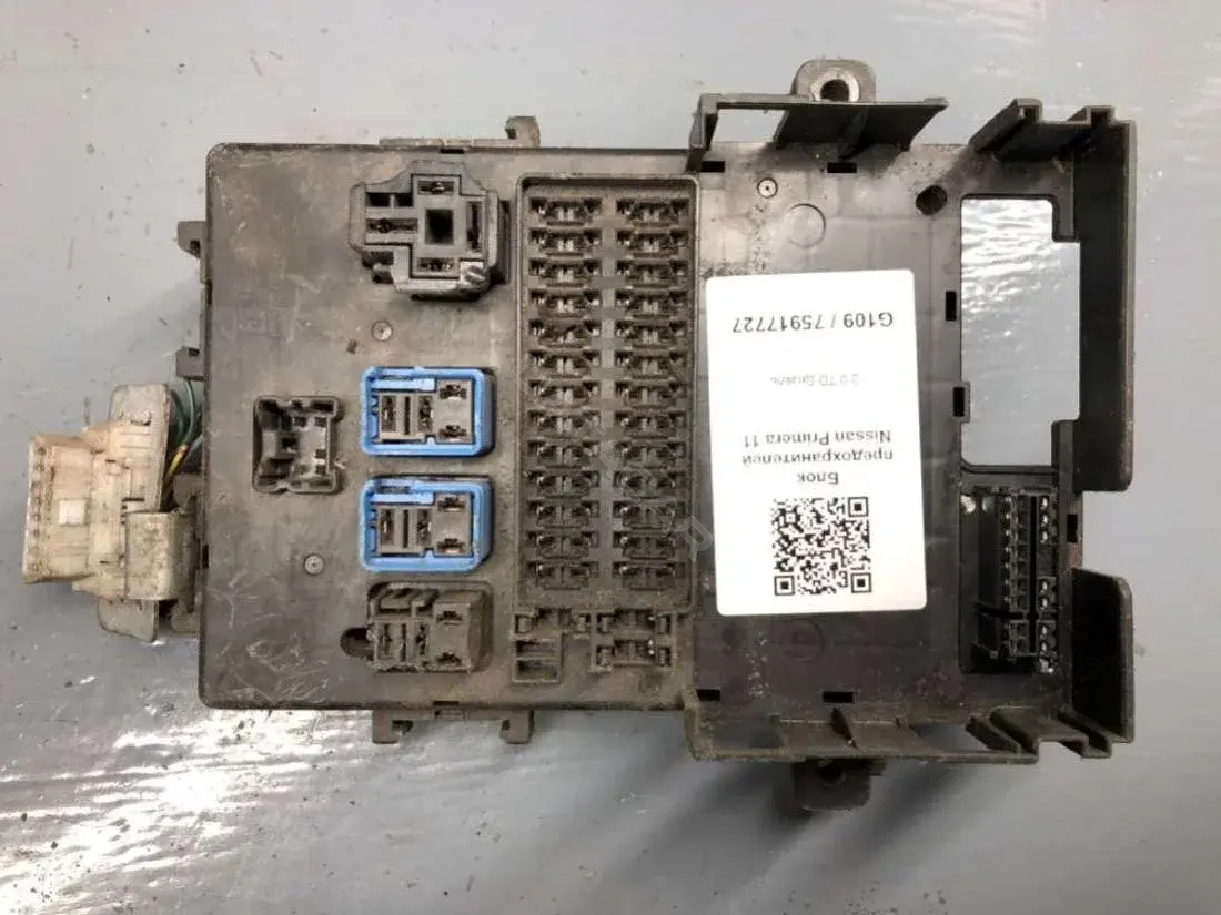 Блок предохранителей 243509F500