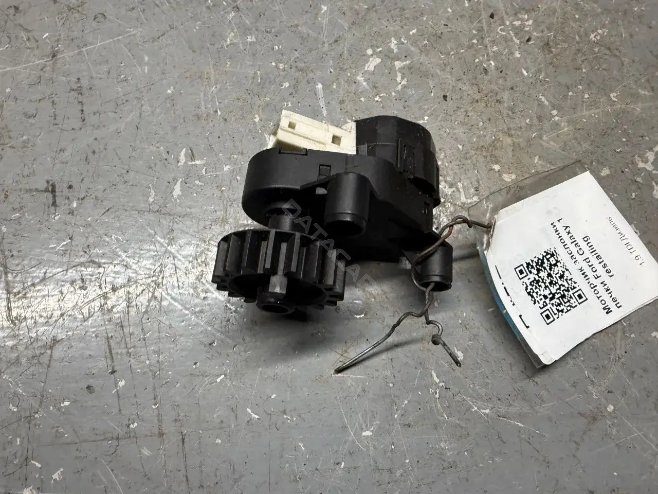 Мотор заслонки печки 7M3907511F, YM2H-19E616-FA