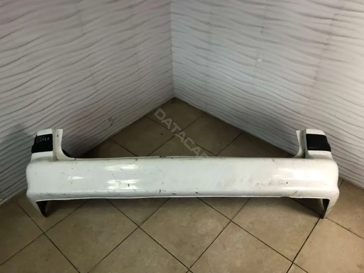 Задний бампер 10293822