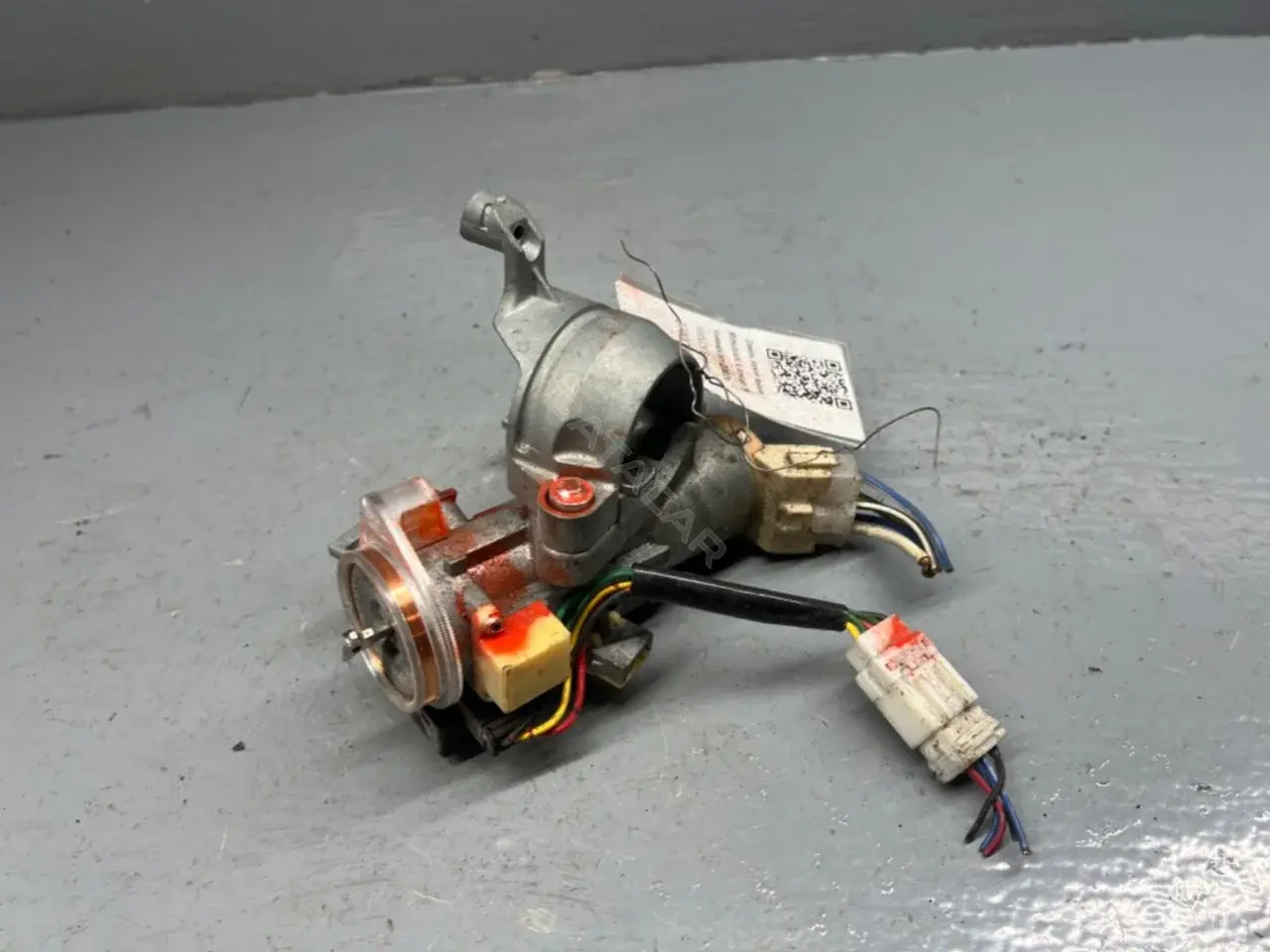 Замок зажигания MR587993