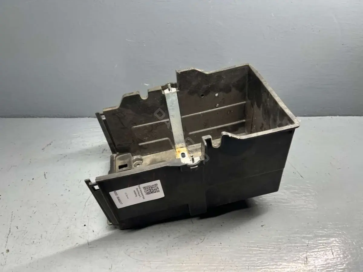 Полка аккумулятора AM51-10723-AD, CV61-10732-AE
