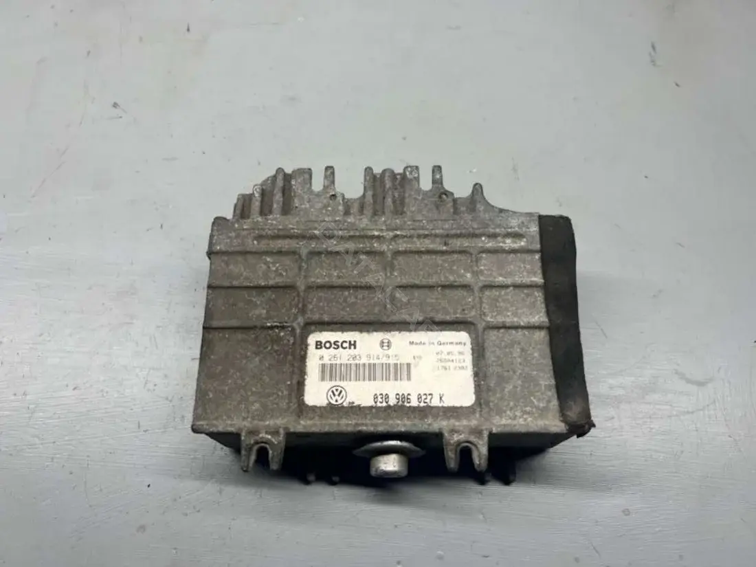 Блок управления двигателем 0261203914, 030906027K, BOSCH