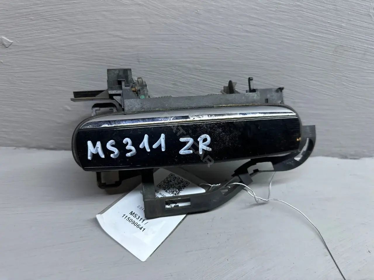 Ручка двери 4F0837886