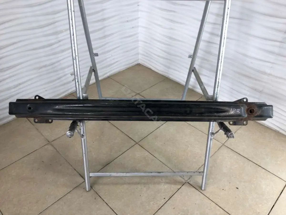 Усилитель бампера 1T0807558
