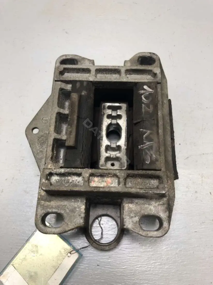 Подушка КПП 1S71-7M122CC
