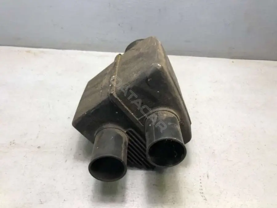 Корпус воздушного фильтра 95XF-9F763-DD