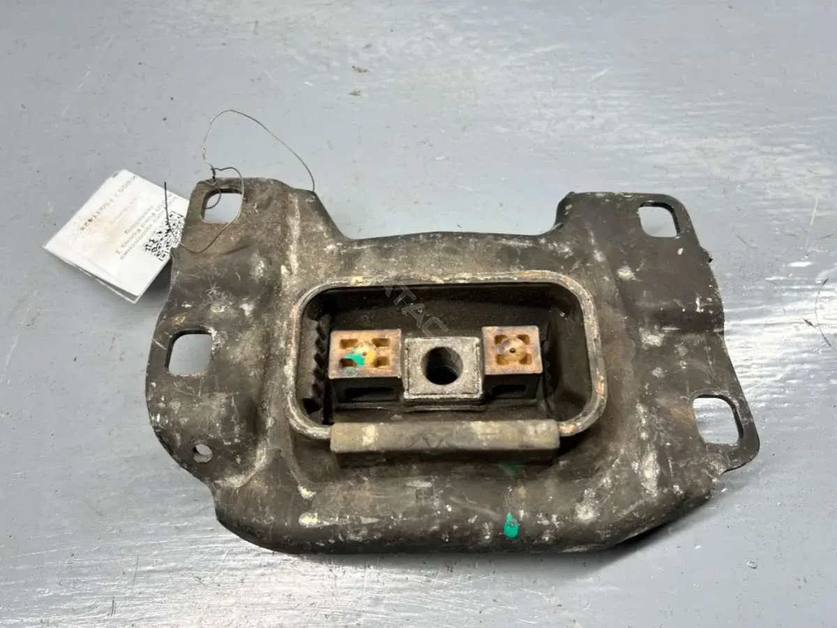 Подушка КПП AV61-7M121-BC, BB53-6F020-DA