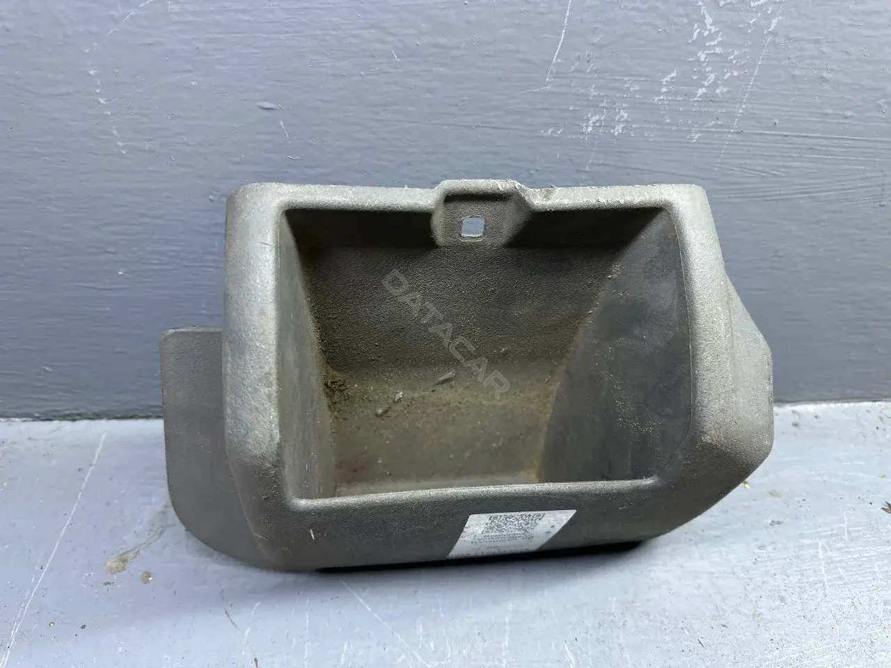 Бардачок 701863057A