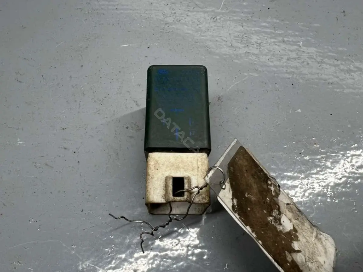 Реле вентилятора 93AG-8C616-DA