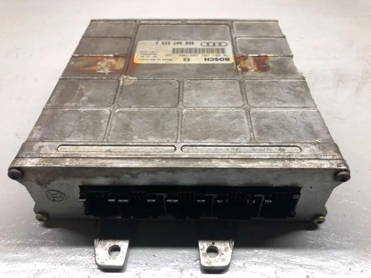 Блок управления двигателем 0261204503, 8D0907558A, BOSCH