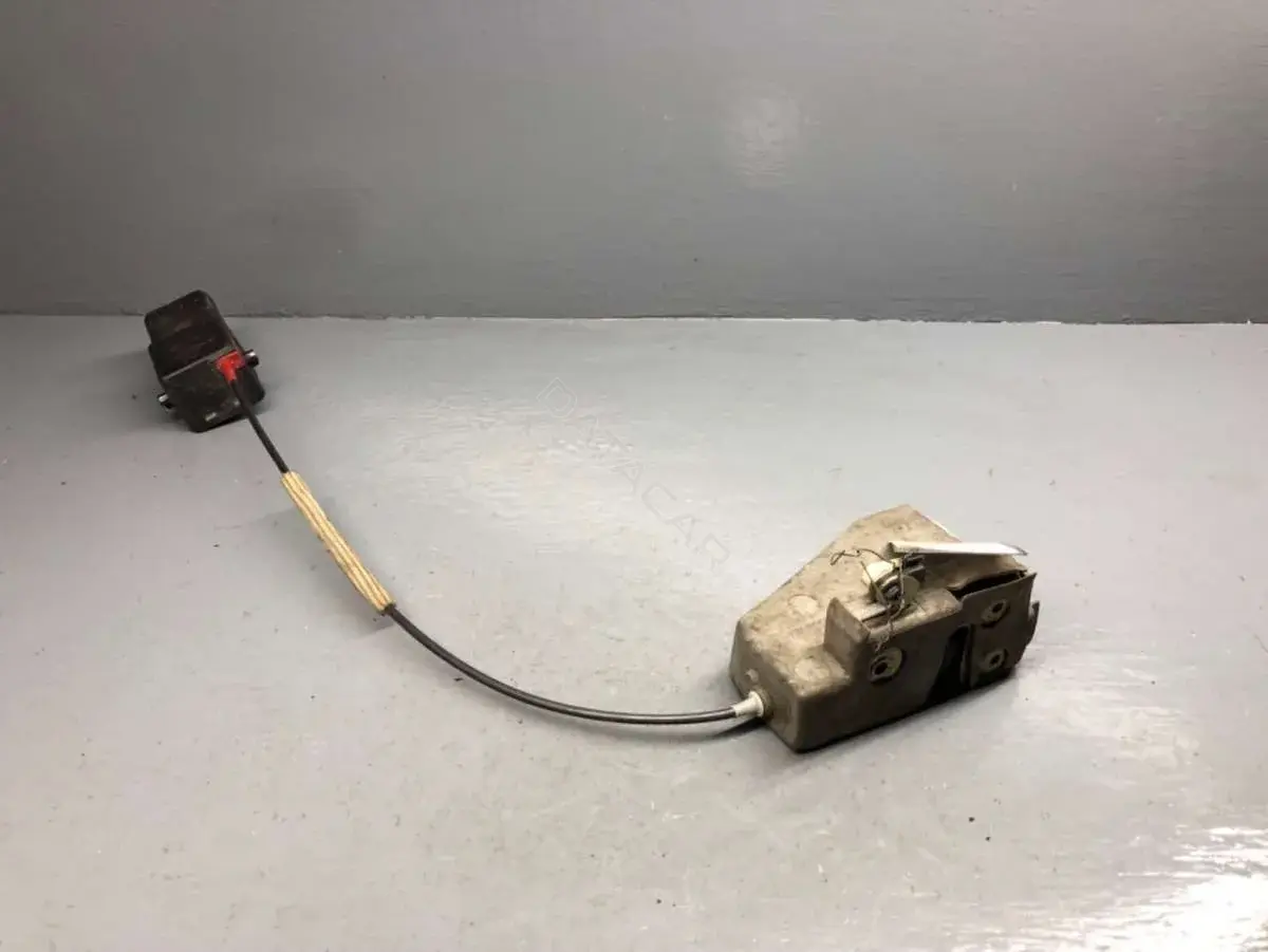 Замок двери 86GBA21812AA