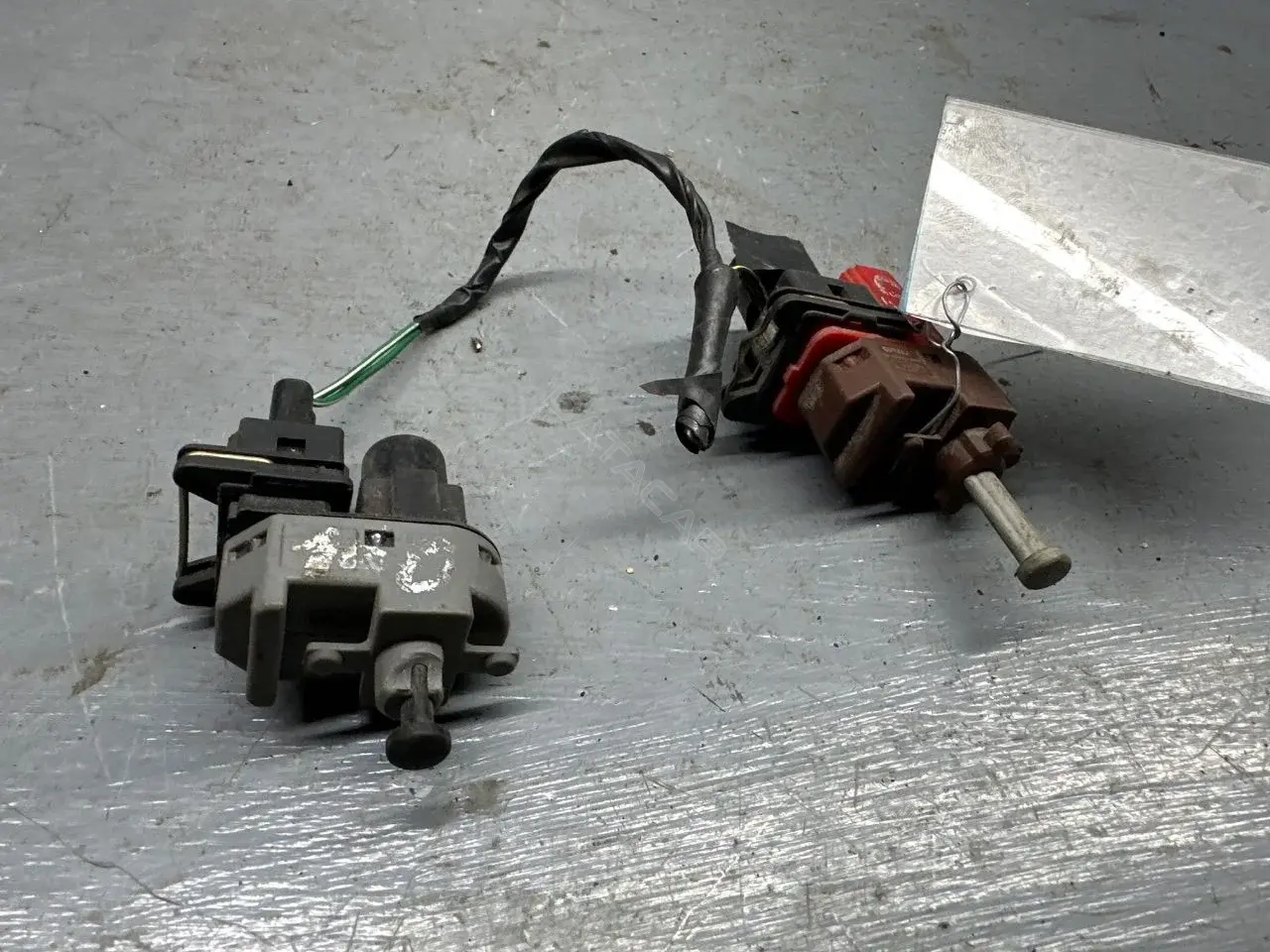 Датчик положения педали акселератора 95BB-7C534-AC