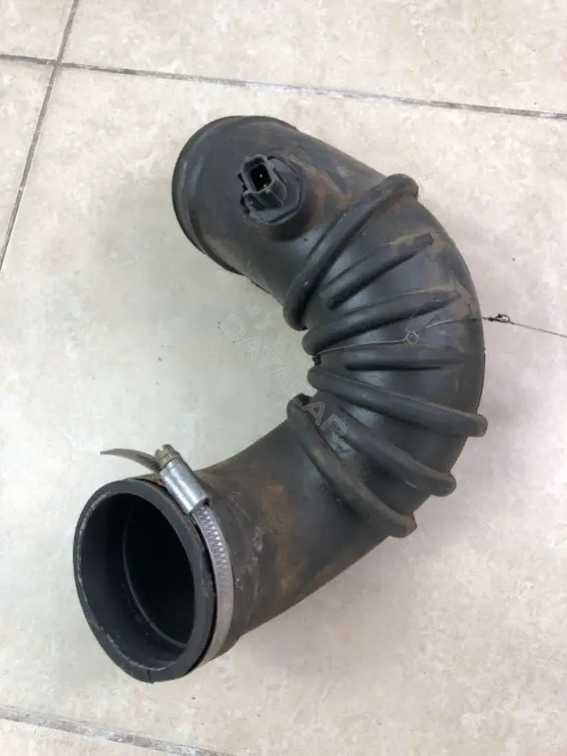 Патрубок воздушный 97VW-9W633-AA