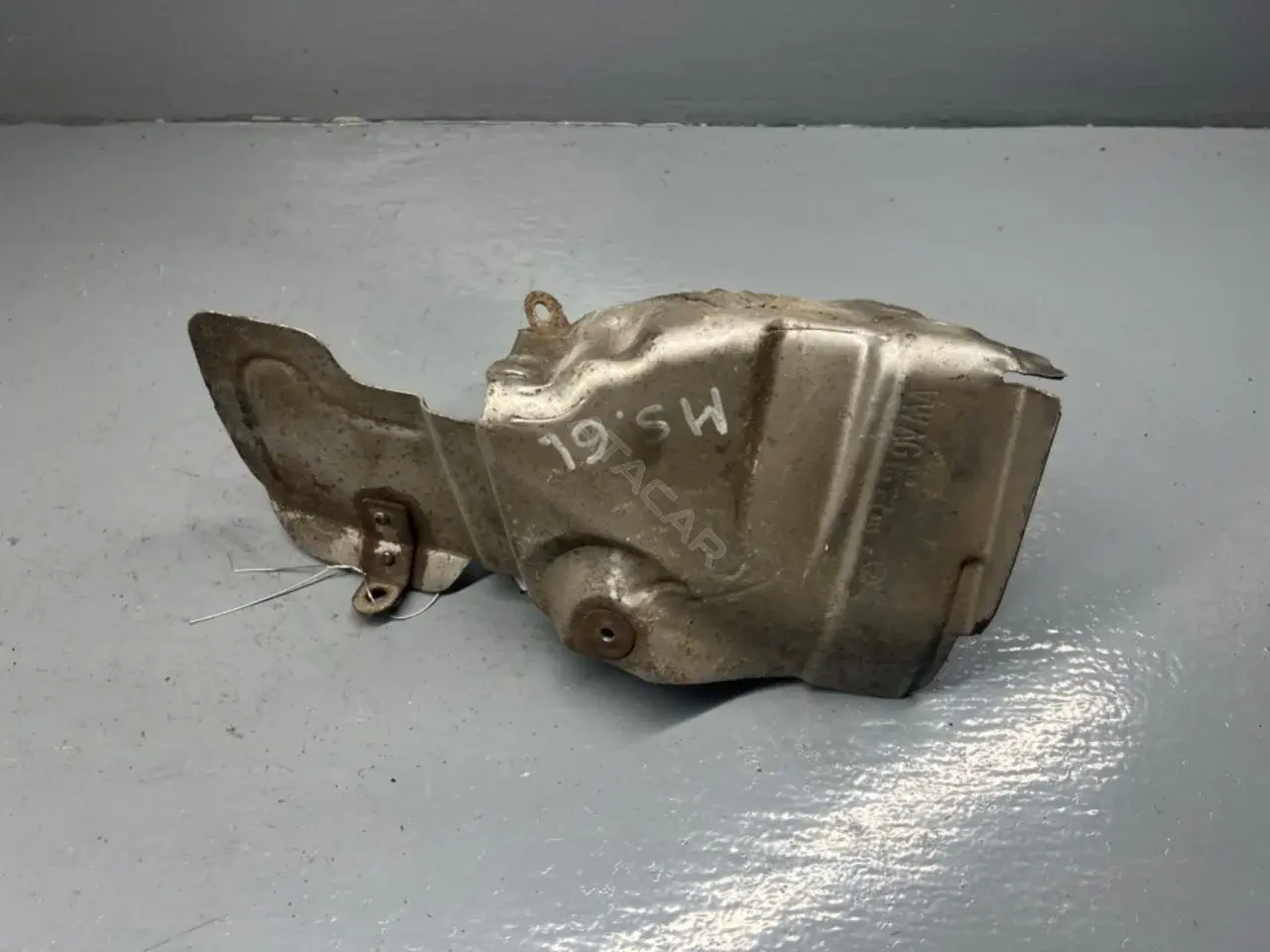 Тепловой экран глушителя 03D253035
