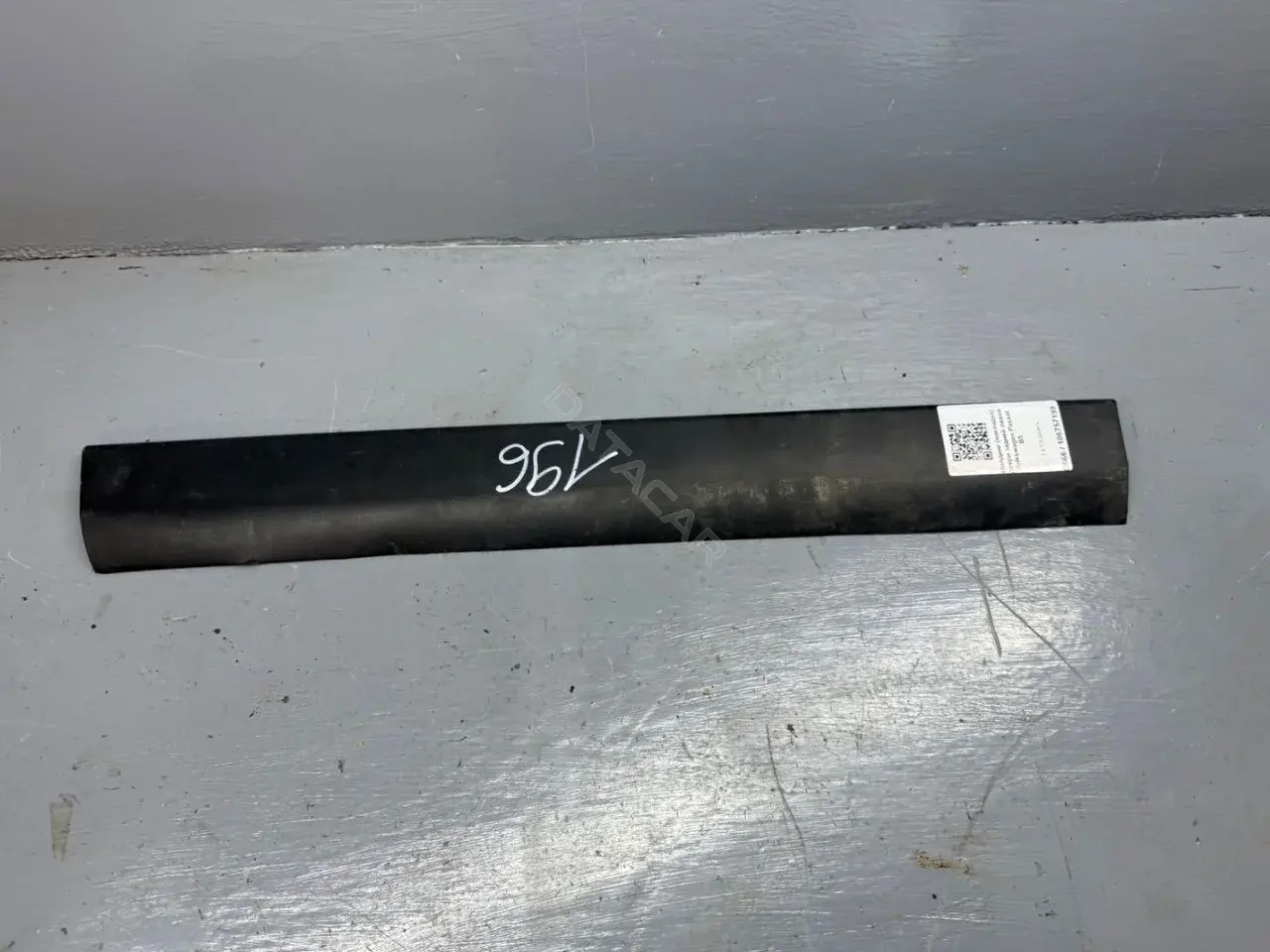 Молдинг двери 3B0854949B