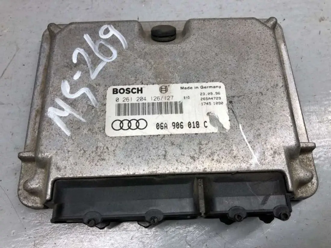 Блок управления двигателем 0261204126, 06A906018C, BOSCH