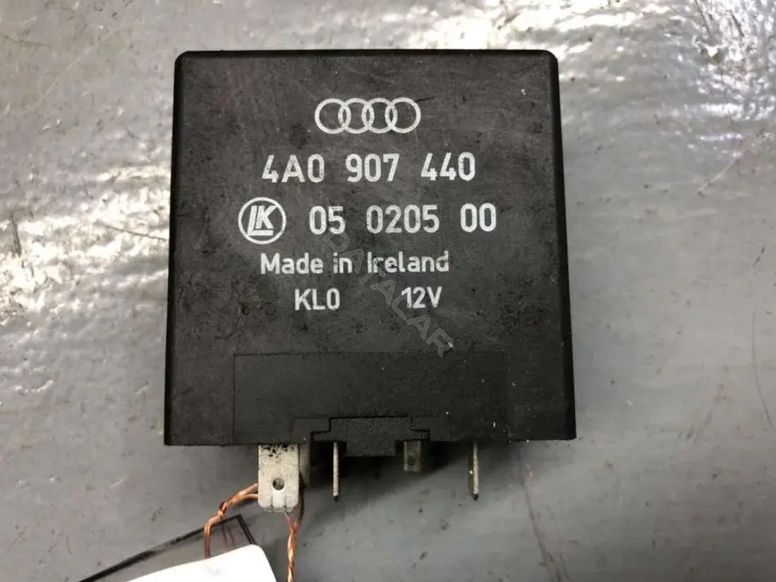 Блок управления зеркалами 4A0907440