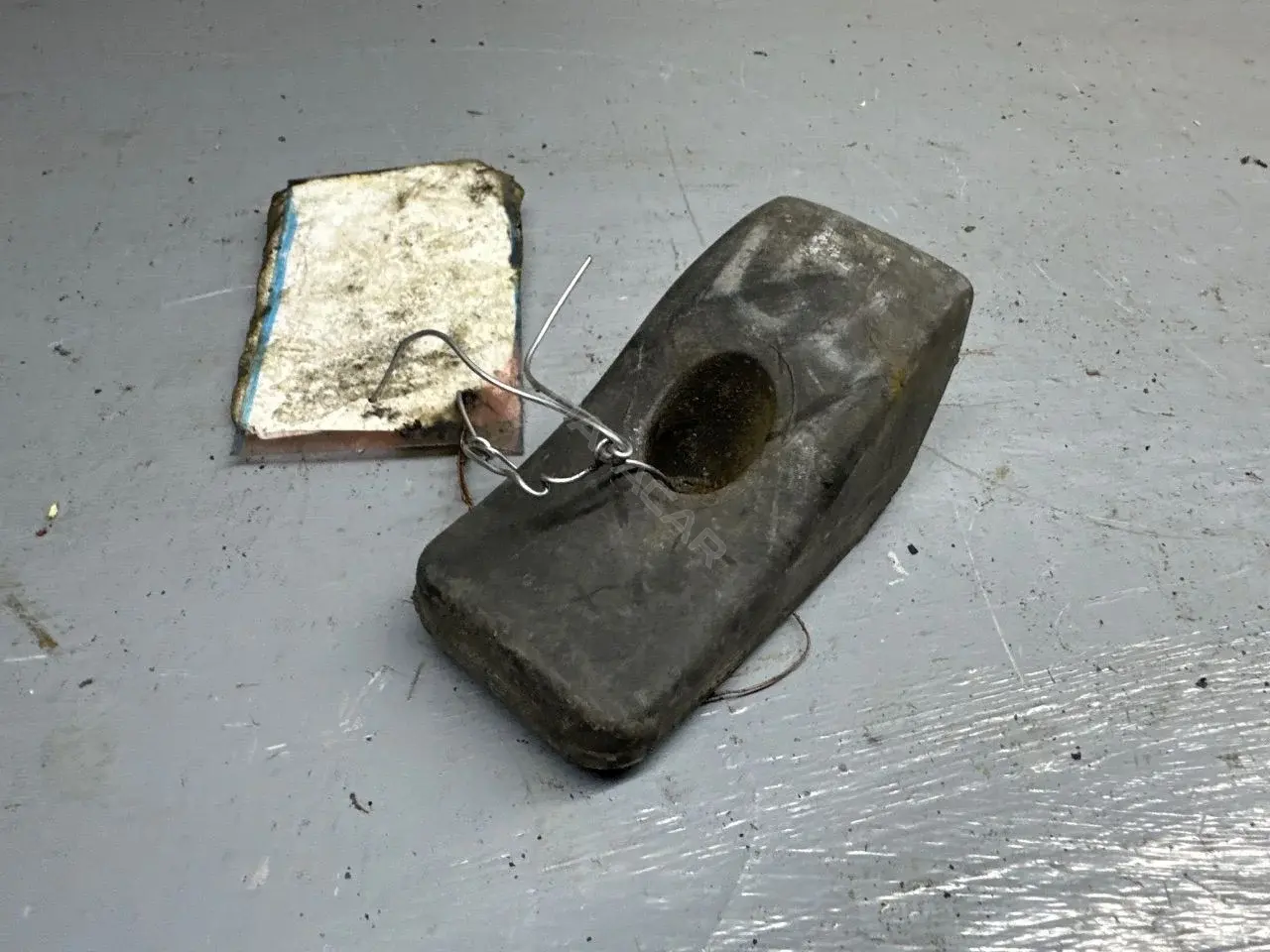 Ограничитель двери 701843311A