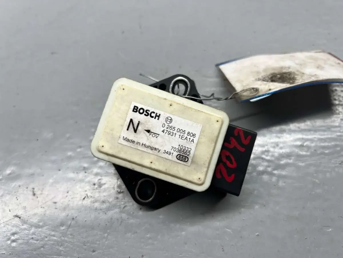 Датчик ускорения 0265005806, 47931-1EA1A, Bosch